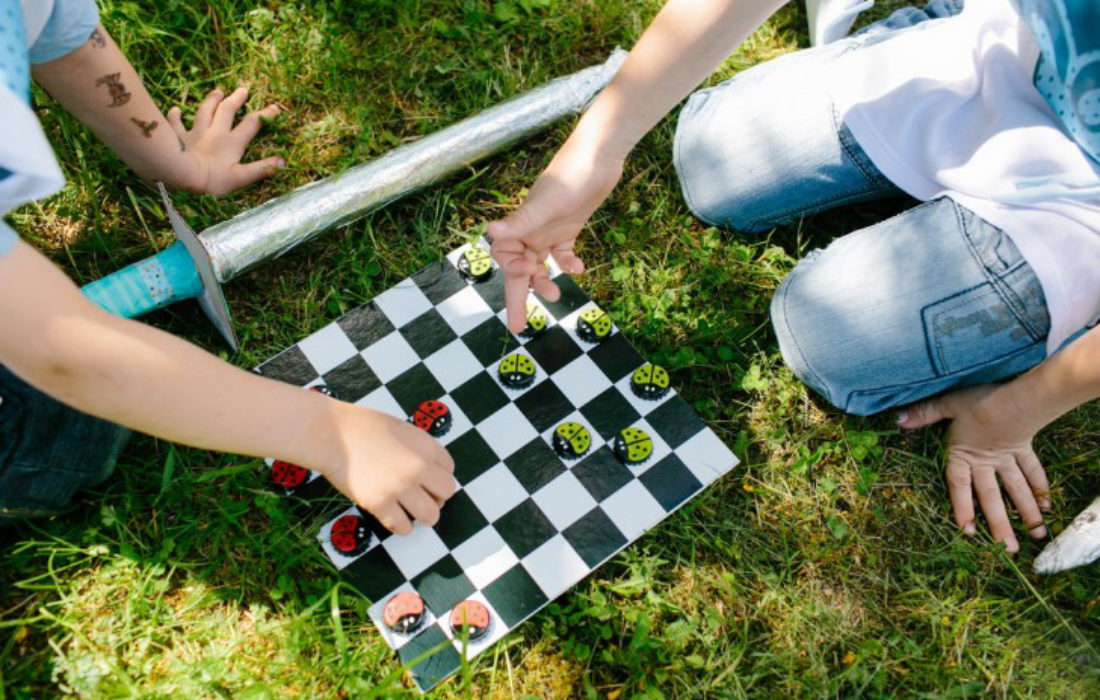 diy-board-game-kids-checkers-step-by-step-tutorial